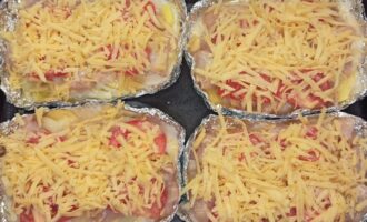 Куриное филе "Сюрприз" с картошкой и сыром