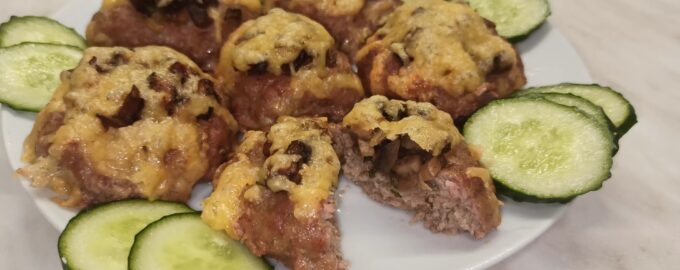 Вкусные котлеты - гнёзда с грибами