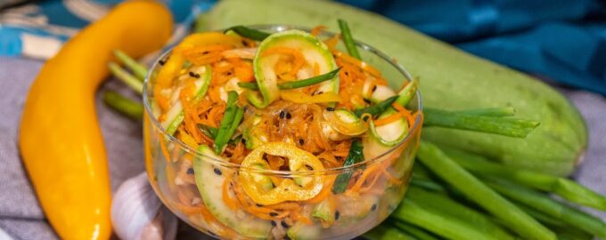 Кабачки с морковью по-корейски