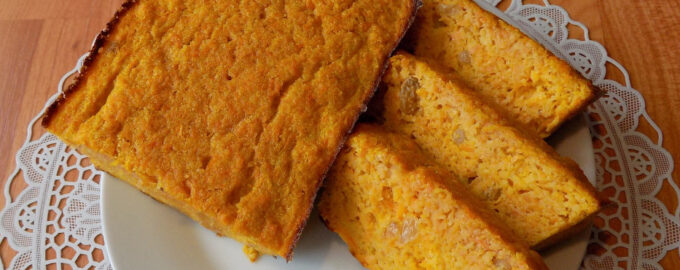 Морковная запеканка с изюмом в духовке