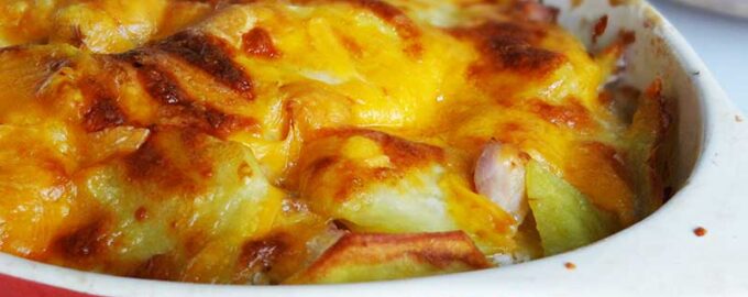 Картофельная запеканка с копченой курицей