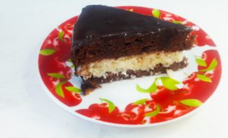 Шоколадный торт "Баунти" с кокосовой начинкой