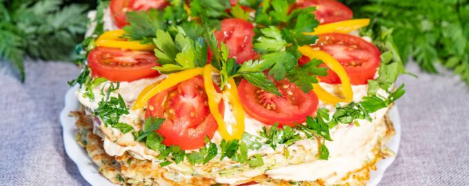 Кабачковый торт с помидорами и зеленью