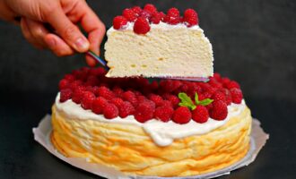 Воздушный десерт без муки и масла