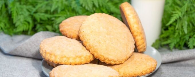 Песочное печенье на сметане и масле по-домашнему