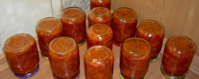 Салат из моркови, перца и лука на зиму