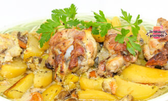 Индейка с картошкой и грибами в духовке