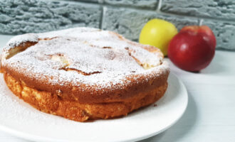 Яблочный пирог с кремом «Нежность»