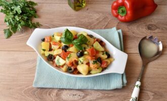 Салат из отварной картошки