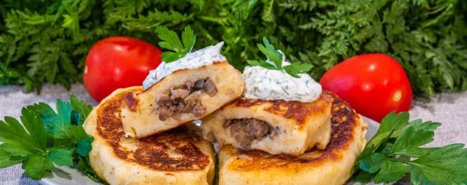 Зразы картофельные с грибами и мясным фаршем