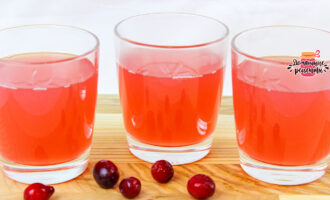 Кисель из клюквы полезный и ароматный