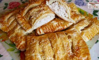 Слойки с курицей и сыром