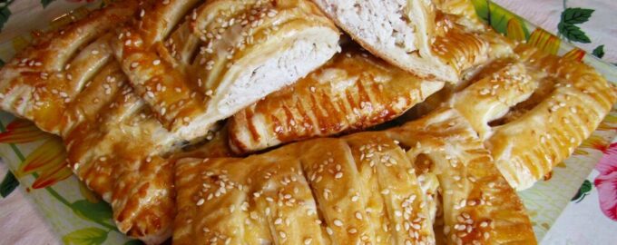 Слойки с курицей и сыром