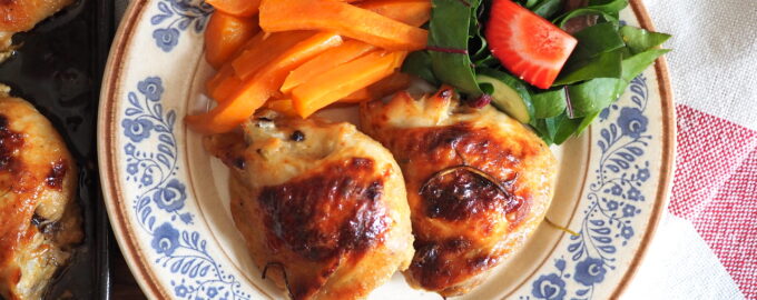 Куриные бедра, запеченные в йогурте