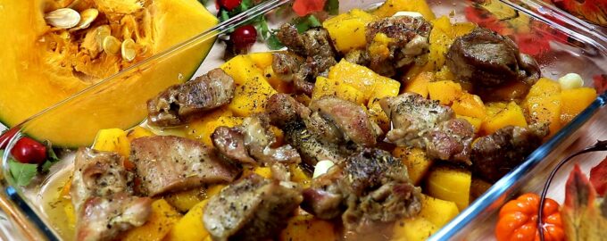 Тыква с индейкой. Вкусное блюдо на ужин
