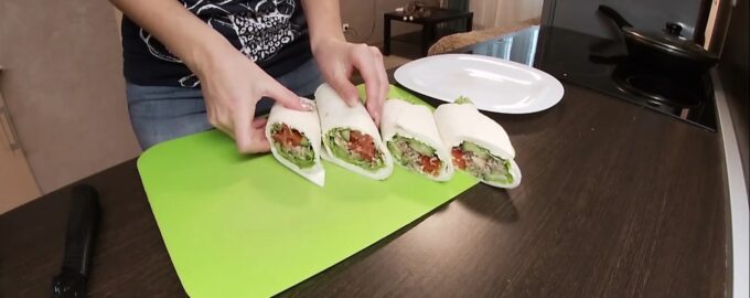 Полезные перекусы — бутерброды с тунцом!