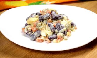Салат с красной фасолью и морковью