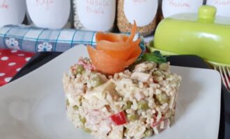 Салат с рисом