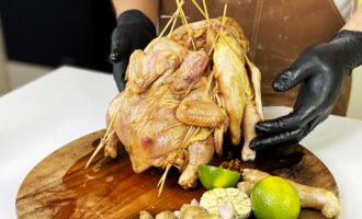 Вот как нужно готовить курицу! Вся фишка в маринаде!