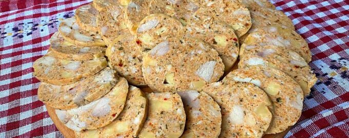 Простейший рецепт колбасы из курицы
