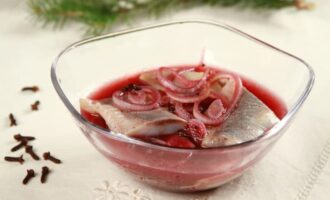 Сельдь в винном уксусе