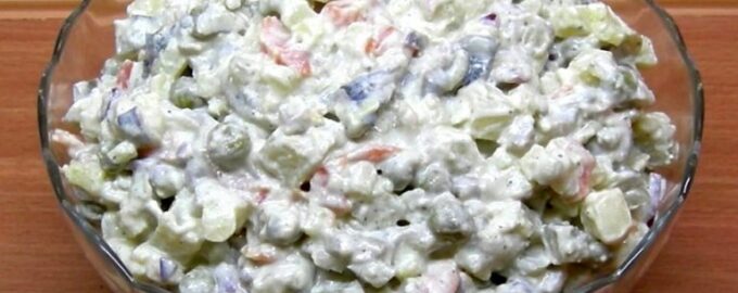 Салат оливье из сельди с овощами