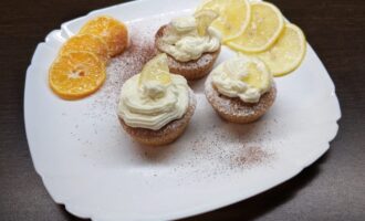 Капкейки кекс в домашних условиях. Готовим простой крем для капкейков.