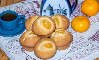 Песочные кексы с начинкой из мандаринов