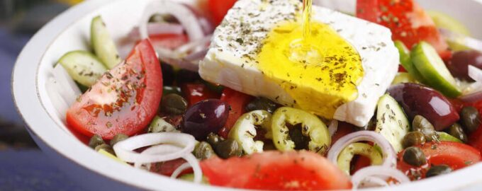 Греческий салат пошаговый рецепт! Необычная заправка для греческого салата!