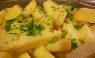 Запеченный картофель с маслом