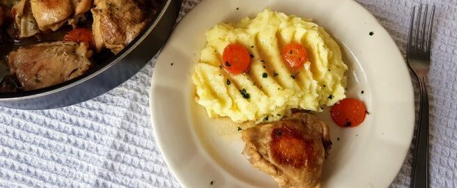 Куриные бедра в вине