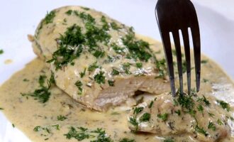 Куриная грудка в сливочно-лимонном соусе