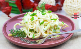 МОЙ ЛЮБИМЫЙ салат с кальмарами! 😍 СУПЕР НЕЖНЫЙ за 15 минут!