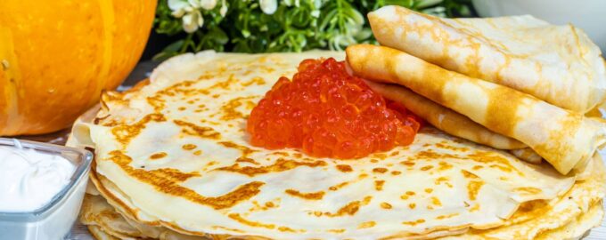 Быстрые блины из пшеничной муки на кефире