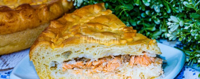Сибирский рыбный пирог с рисом