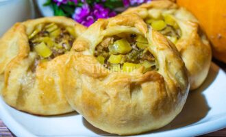 Пирожки с мясным фаршем и картошкой