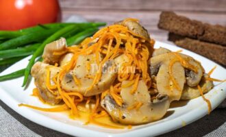 Корейский салат с морковью и шампиньонами