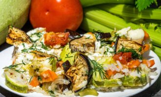Сибирское овощное рагу с сыром и рисом