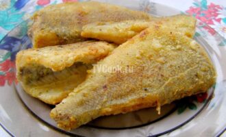 Жареный карась на сковороде