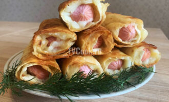 Сосиски в лаваше в картофельно-сырной шубке