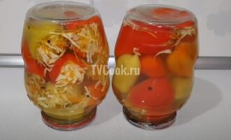 Перец, фаршированный овощами на зиму