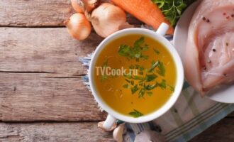Бульон из домашней курицы