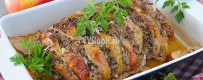 Свинина с яблоками запеченная в духовке