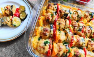Кабачковая запеканка с фаршем