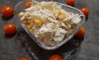 Салат с ананасом и курицей
