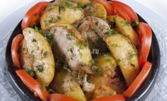 Жареная картошка с мясом в мультиварке