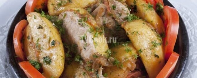 Жареная картошка с мясом в мультиварке