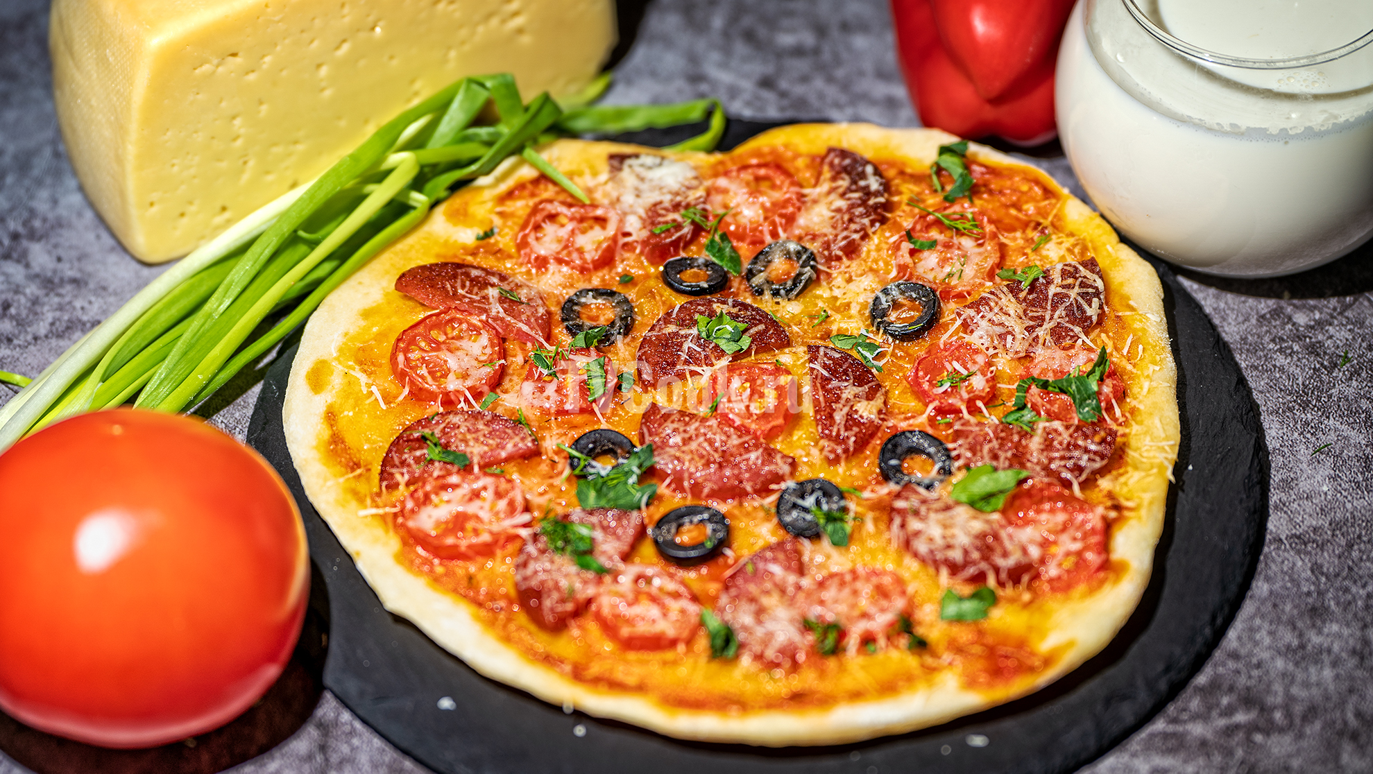 пицца в духовке колбаса сыр помидор фото 108
