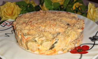 Салат с курицей сыром и морковью по-корейски