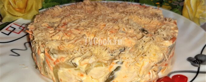Салат с курицей сыром и морковью по-корейски